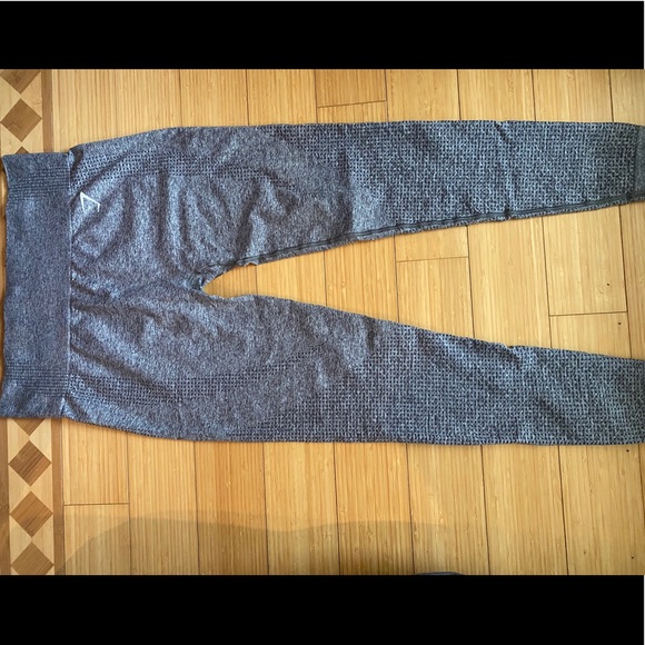 Gym shark leggings - Picture 2 of 2